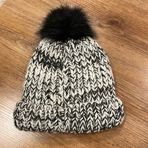 Knit beanie with Pom Pom